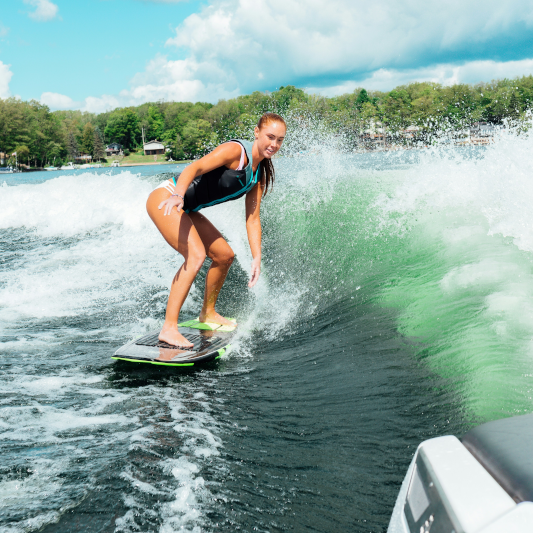Wake Surfing - Savin Lake Services